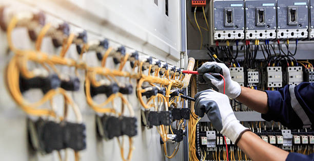 Professional Electrician technician working in Shawnee, OK